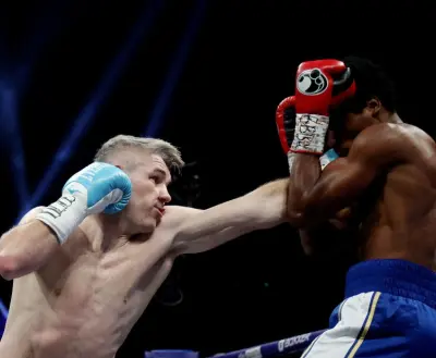 Smith Secures Bizarre Stoppage Victory In Home City - partycasino