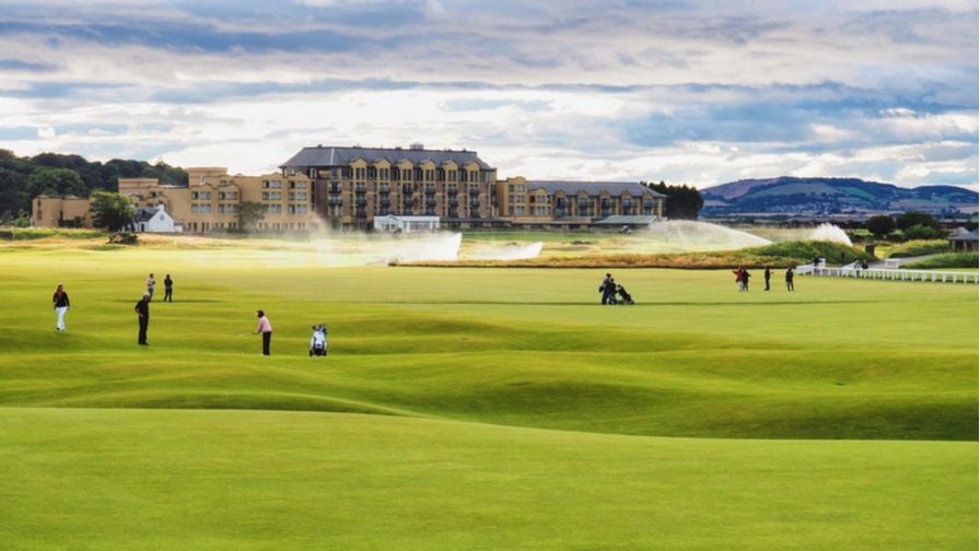 Famous Golf Courses in the UK - partycasino